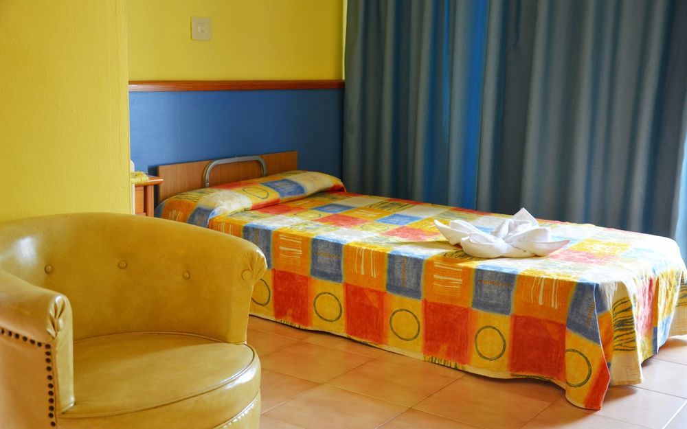 Hotel Vibra Marco Polo II - Adults Only Sant Antoni de Portmany Exterior foto