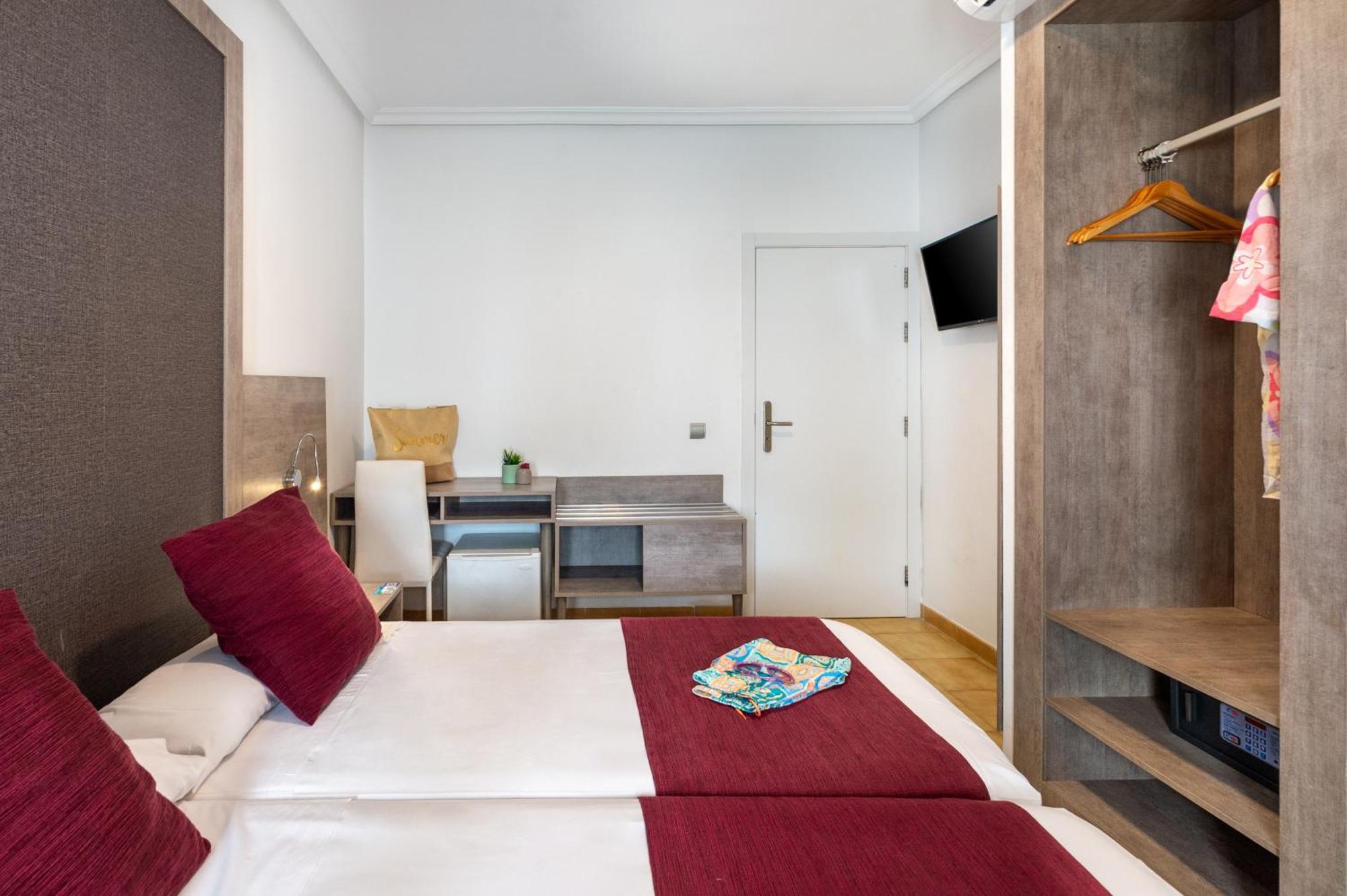 Hotel Vibra Marco Polo II - Adults Only Sant Antoni de Portmany Exterior foto