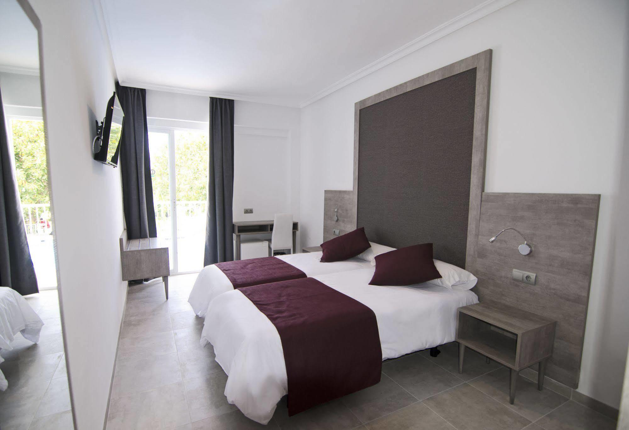 Hotel Vibra Marco Polo II - Adults Only Sant Antoni de Portmany Exterior foto